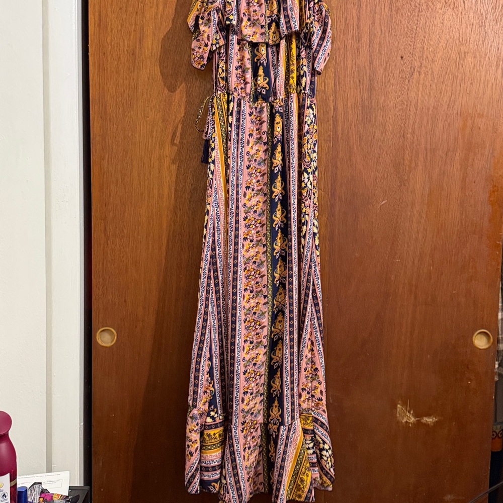 ✨Blush Women's Maxi Dress (Size Small)✨ - Picture 3 of 5